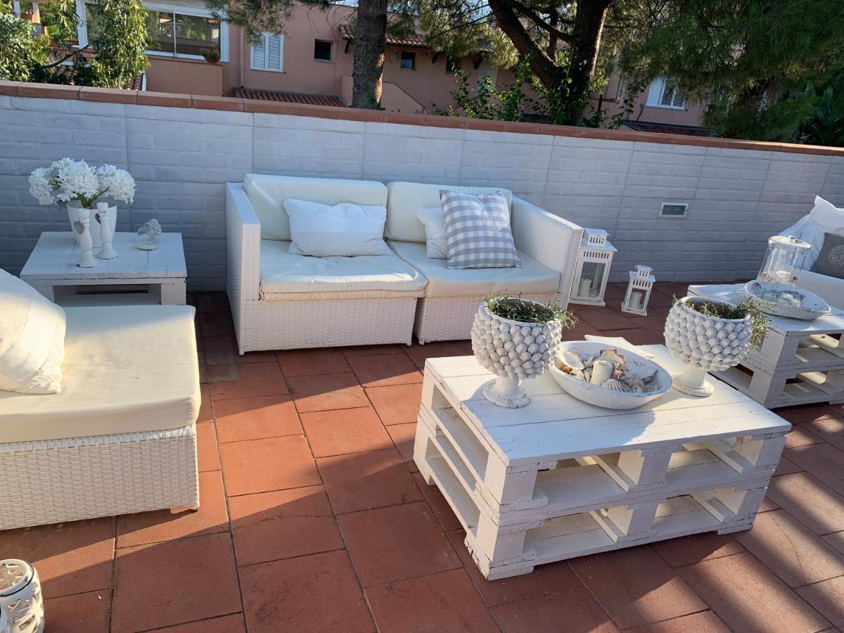 Portorosa Sfondo Bianco Villa Фурнари Екстериор снимка