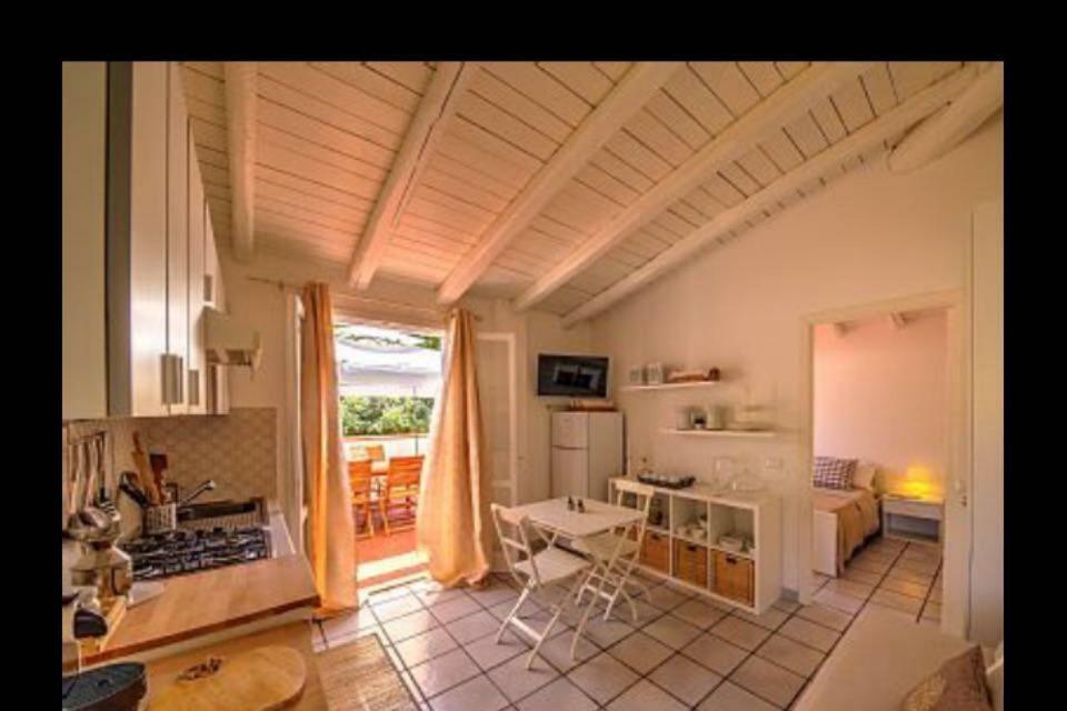 Portorosa Sfondo Bianco Villa Фурнари Екстериор снимка