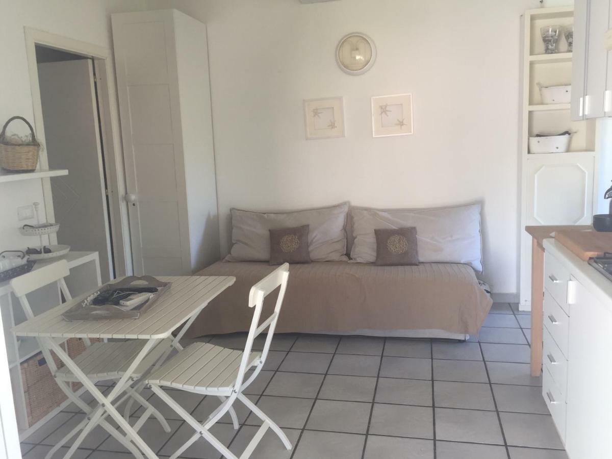 Portorosa Sfondo Bianco Villa Фурнари Екстериор снимка